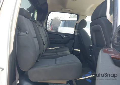 2010 Chevrolet Avalanche 1500 Ls from USA, damaged, VIN 3GNNCEE00AG127127